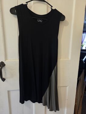 Black Crewneck Top